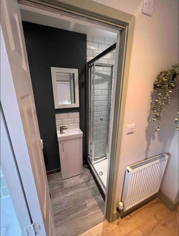 Seaview 1 Bed Open Condo - Free Parking Brighton Екстериор снимка