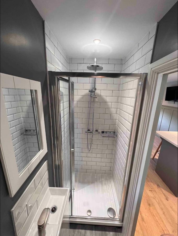 Seaview 1 Bed Open Condo - Free Parking Brighton Екстериор снимка